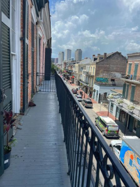 Perfect French Quarter hideaway